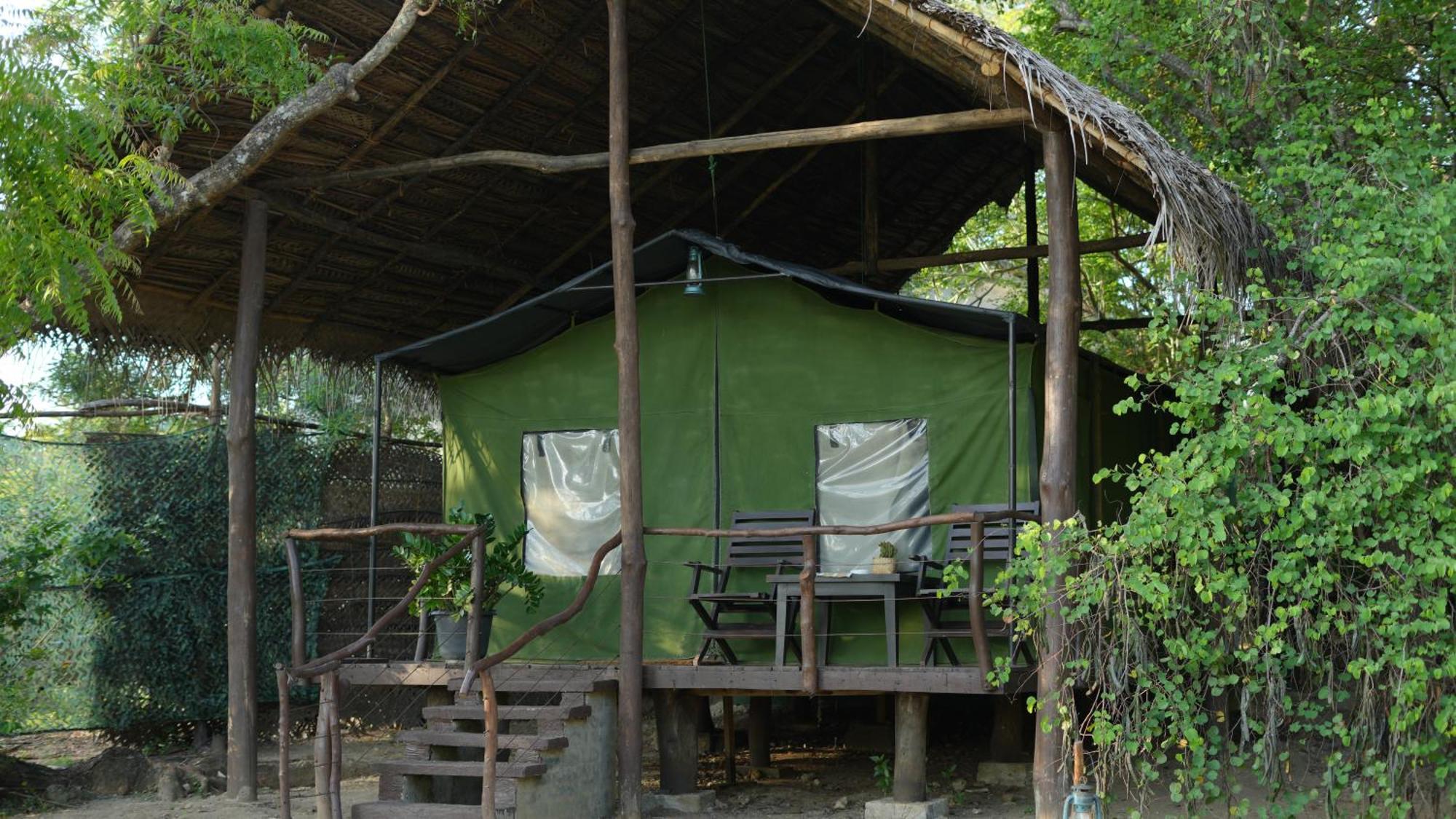 Готель Camp Leopard - Yala Safari Glamping Екстер'єр фото